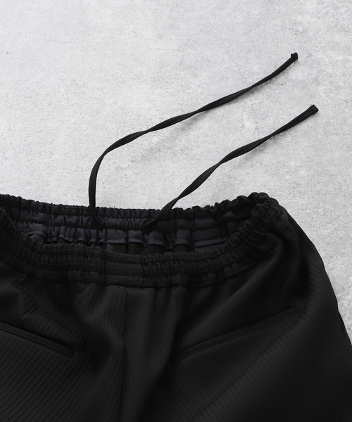 EDIFICE LA BOUCLE（エディフィスラブークル）の「【LA BOUCLE / ラブークル】1タックイージーコードストライプ（その他パンツ・メンズ・ブラック/ブラウン・2/1/3）」の16枚目の写真