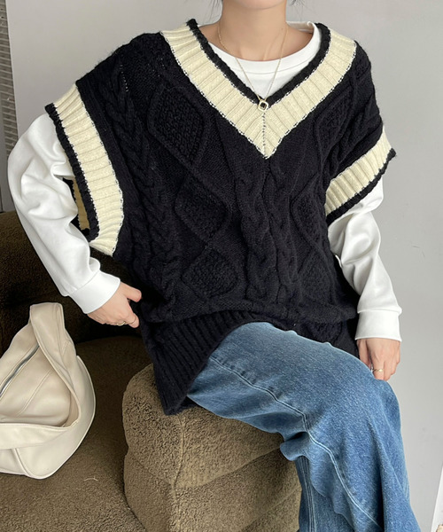 BANNER SELECT(バナーセレクト)の「配色ケーブルニットベスト(ベスト・レディース・チャコールグレー/ブラック/ベージュ/カーキ/ホワイト・FREE)」の3枚目の写真