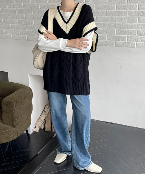 BANNER SELECT(バナーセレクト)の「配色ケーブルニットベスト(ベスト・レディース・チャコールグレー/ブラック/ベージュ/カーキ/ホワイト・FREE)」の17枚目の写真
