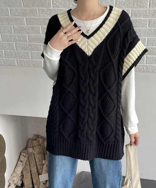 BANNER SELECT(バナーセレクト)の「配色ケーブルニットベスト(ベスト・レディース・チャコールグレー/ブラック/ベージュ/カーキ/ホワイト・FREE)」の9枚目の写真