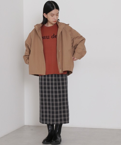 NATURAL BEAUTY BASIC(ナチュラルビューティーベーシック)の「ドルマンマウンテンパーカー(マウンテンパーカー・レディース・ベージュ/ネイビー/カーキ・SMALL/MEDIUM)」の6枚目の写真