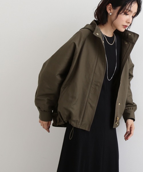 NATURAL BEAUTY BASIC(ナチュラルビューティーベーシック)の「ドルマンマウンテンパーカー(マウンテンパーカー・レディース・ベージュ/ネイビー/カーキ・SMALL/MEDIUM)」の13枚目の写真