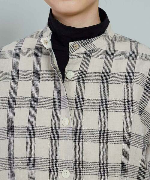 conges payes ADIEU TRISTESSE(コンジェ ペイエ アデュートリステス)の「リネンバンドカラーシャツ(シャツ/ブラウス・レディース・ネイビー/キナリ・38)」の12枚目の写真