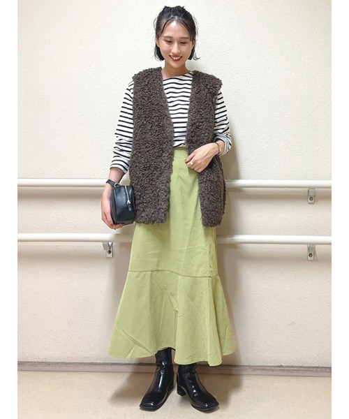 Lugnoncure（ルノンキュール）の「ボアベスト（ベスト・レディース・ブラウン/キャメル/オフホワイト・ﾌﾘ-）」の4枚目の写真