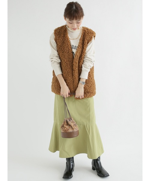 Lugnoncure（ルノンキュール）の「ボアベスト（ベスト・レディース・ブラウン/キャメル/オフホワイト・ﾌﾘ-）」の7枚目の写真