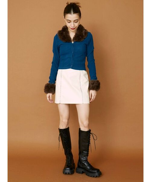 EVRIS（エヴリス）の「フェイクレザーミニスカート（スカート・レディース・マスタード/ブラック/アイボリー・SMALL/MEDIUM）」の13枚目の写真