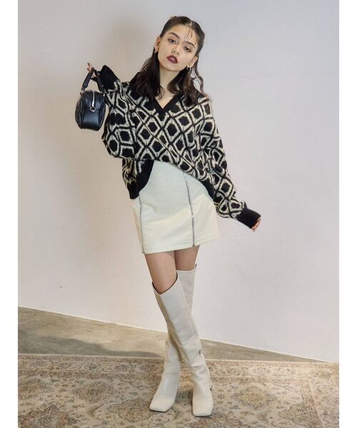 EVRIS（エヴリス）の「フェイクレザーミニスカート（スカート・レディース・マスタード/ブラック/アイボリー・SMALL/MEDIUM）」の22枚目の写真