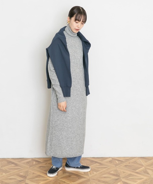 UR Lab.（アーバンリサーチラボ）の「スリットニットタートルワンピース（ワンピース・レディース・ブラック/ベージュ/ブラウン/グレー系その他・FREE）」の11枚目の写真
