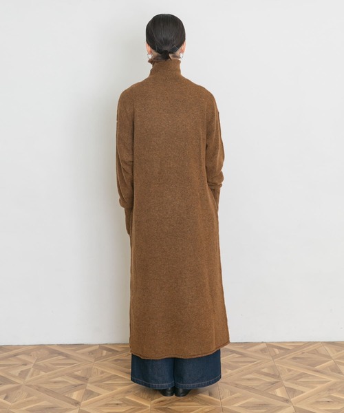 UR Lab.（アーバンリサーチラボ）の「スリットニットタートルワンピース（ワンピース・レディース・ブラック/ベージュ/ブラウン/グレー系その他・FREE）」の22枚目の写真