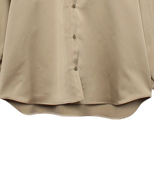 anuans（アニュアンス）の「サテンパイピングラグランブラウス（シャツ