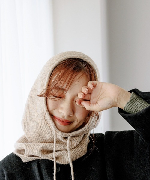 mysty woman（ミスティウーマン）の「【赤埴奈津子さんコラボ】バラクラバ付きミドルコート 176095（ノーカラーコート・レディース・ライトグレー/ブラック/ライトイエロー・FREE）」の8枚目の写真