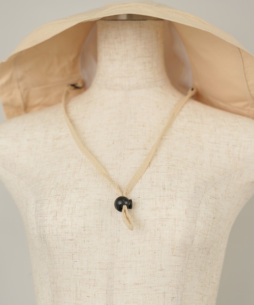 c.u.l（シーユーエル）の「折りたためる 日焼け防止 日よけ帽子 cula545（ハット・レディース・ブラック/アイボリー・FREE）」の4枚目の写真