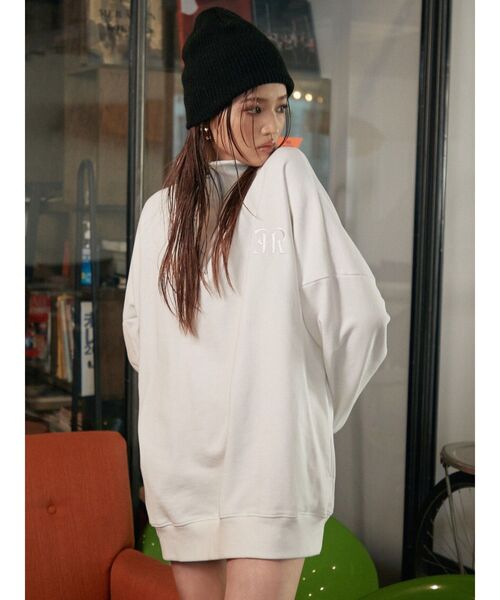 EVRIS（エヴリス）の「【WEB限定】ハーフジップスウェットトップス（スウェット・レディース・ホワイト/ブラック/ブルー・FREE）」の4枚目の写真