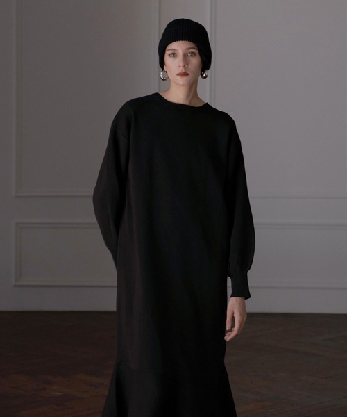 MIELI INVARIANT(ミエリインヴァリアント)の「Mermaid Flare Knit Onepiece(ワンピース・レディース・ブラック・FREE)」の8枚目の写真