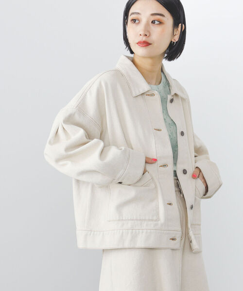 BEAMS HEART(ビームスハート)の「BEAMS HEART / タックショルダー オーバージャケット(デニムジャケット・レディース・オフホワイト/ネイビー・SMALL/MEDIUM)」の6枚目の写真