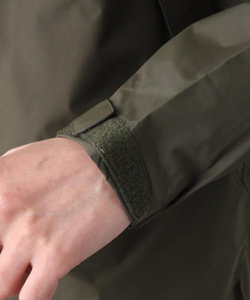 THE NORTH FACE（ザノースフェイス）の「【THE NORTH FACE / ノースフェイス】ドットショットジャケット（マウンテンパーカー・メンズ・ブラック/カーキ・MEDIUM/LARGE/X-LARGE）」の13枚目の写真