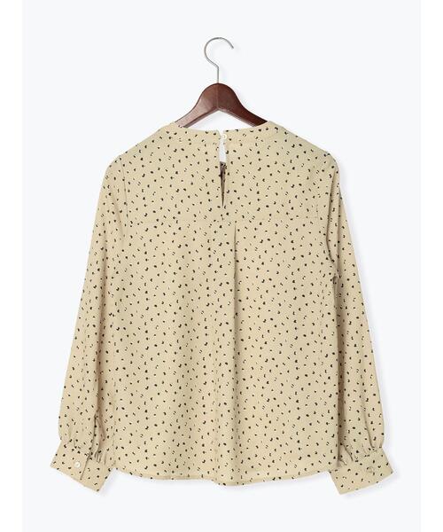 Te chichi TERRASSE（テチチテラス）の「幾何学柄2WAYボウタイブラウス