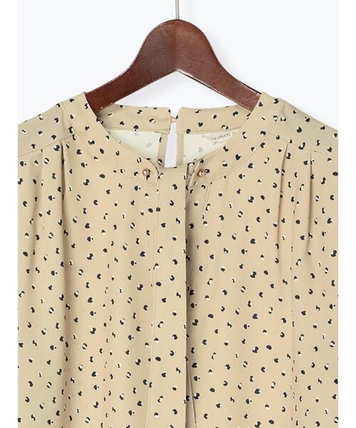 Te chichi TERRASSE（テチチテラス）の「幾何学柄2WAYボウタイブラウス