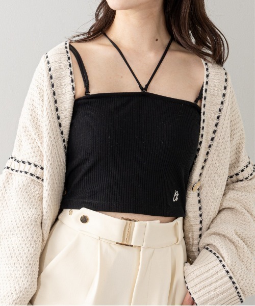 Chico(チコ)の「【2023SS/新色追加】ショート丈パット付マルチウェイストラップキャミ(キャミソール・レディース・アイボリー/ピンク/ブラック/グレー/ホワイト系その他2/ブルー/ブラック系その他2・FREE)」の11枚目の写真