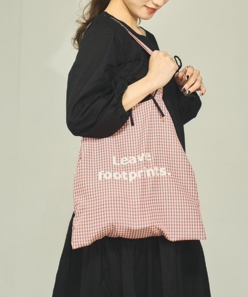 INTER FACTORY(インターファクトリー)の「るい 【るぅきぃ夫婦】- トートバッグ&巾 着ポーチセット made in INTER FACTORY(トートバッグ・レディース・ピンク/グリーン・FREE)」の13枚目の写真