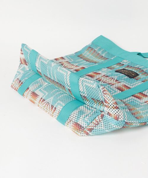 PENDLETON(ペンドルトン)の「∴【 PENDLETON / ペンドルトン 】 メッシュトートラージ MESH TOTE LARGE(トートバッグ・レディース・オフホワイト/ターコイズブルー/ベージュ・FREE)」の5枚目の写真