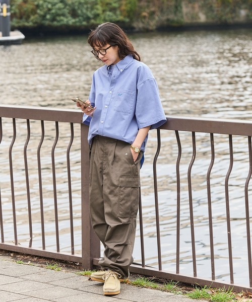 HECT（ヘクト）の「【HECT】Big Oxford Logo S/S Shirt / ビッグシルエットボタンダウンオックスフォードショートスリーブシャツ（シャツ/ブラウス・メンズ・ブルー系/ベージュ/ネイビー/ホワイト/ブルー/ブラック系/モカ/チャコール/ネイビー系1/グレー系1/ネイビー系/グレー系・S/M/L）」の15枚目の写真