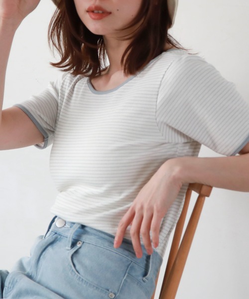 archives(アルシーヴ)の「パイピング2wayリブTOPS(Tシャツ/カットソー・レディース・オフホワイト/ブラック系その他/ホワイト×ブルー/ホワイト×グリーン・MEDIUM)」の1枚目の写真