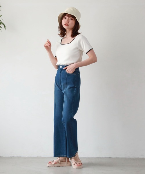 archives(アルシーヴ)の「パイピング2wayリブTOPS(Tシャツ/カットソー・レディース・オフホワイト/ブラック系その他/ホワイト×ブルー/ホワイト×グリーン・MEDIUM)」の9枚目の写真