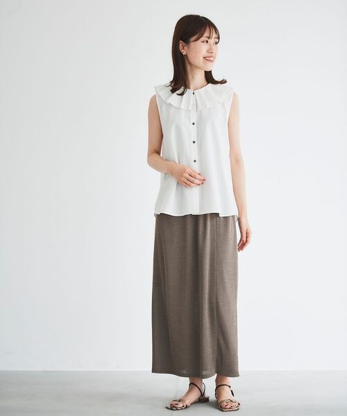 le.coeur blanc(ルクールブラン)の「タックエリノースリブラウス(シャツ/ブラウス・レディース・ブラック/オフホワイト・38)」の3枚目の写真