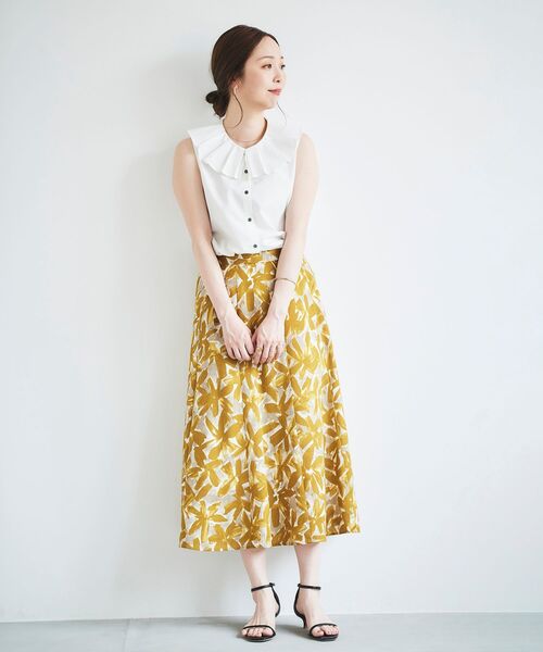 le.coeur blanc(ルクールブラン)の「タックエリノースリブラウス(シャツ/ブラウス・レディース・ブラック/オフホワイト・38)」の14枚目の写真