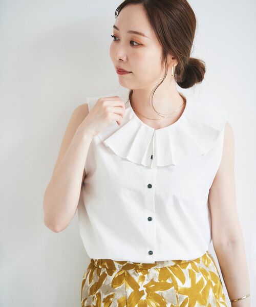 le.coeur blanc(ルクールブラン)の「タックエリノースリブラウス(シャツ/ブラウス・レディース・ブラック/オフホワイト・38)」の11枚目の写真