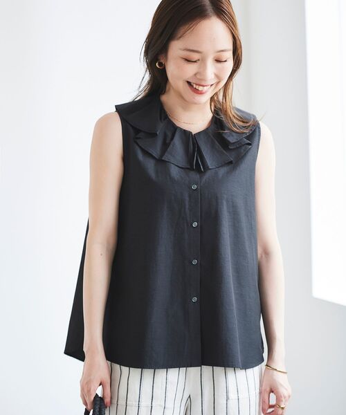 le.coeur blanc(ルクールブラン)の「タックエリノースリブラウス(シャツ/ブラウス・レディース・ブラック/オフホワイト・38)」の21枚目の写真