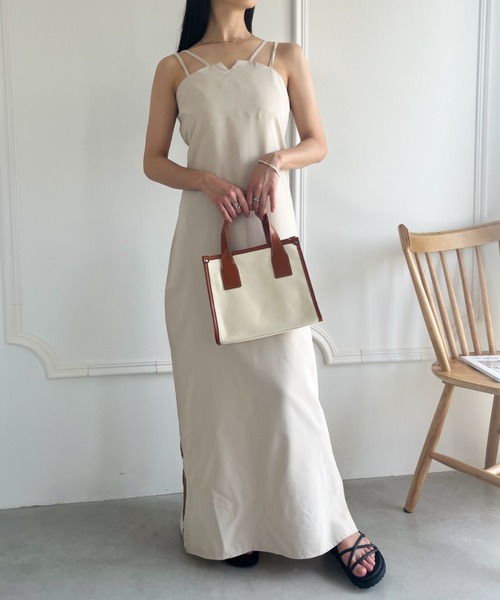 CLEA(クレア)の「ダブルストラップロング丈キャミワンピース(ワンピース・レディース・グリーン/ブラウン/アイボリー/ブラック・FREE)」の5枚目の写真