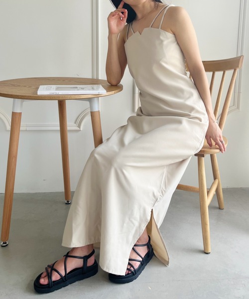 CLEA(クレア)の「ダブルストラップロング丈キャミワンピース(ワンピース・レディース・グリーン/ブラウン/アイボリー/ブラック・FREE)」の13枚目の写真