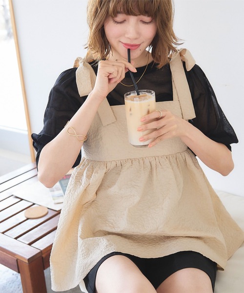 titivate(ティティベイト)の「キャミソールブラウス(シャツ/ブラウス・レディース・ライトベージュ・S)」の1枚目の写真