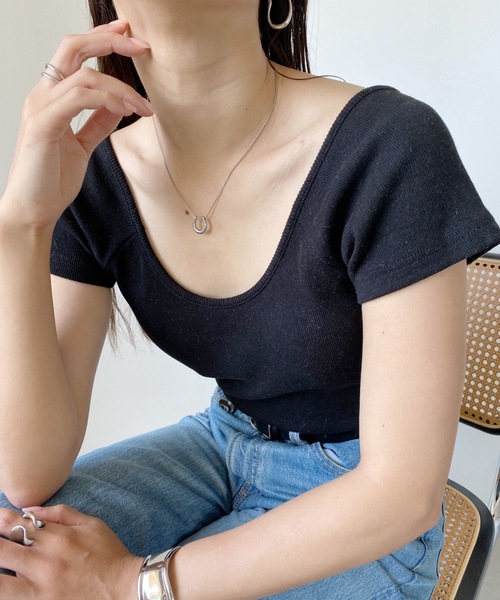 iso(イソ)の「ホースシュー ネックレス / ステンレス(ネックレス・レディース・ゴールド/シルバー・FREE)」の8枚目の写真