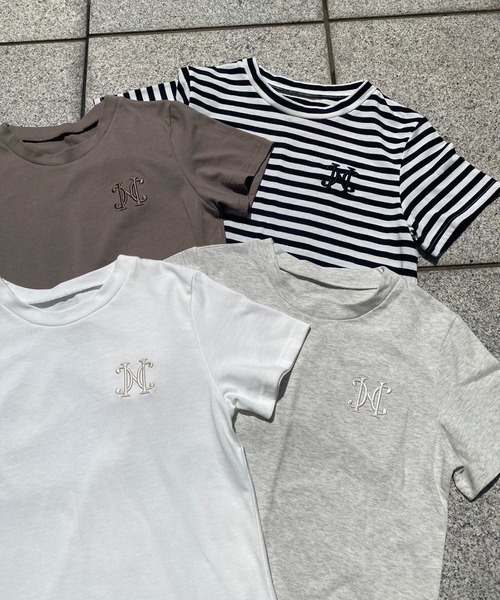 one after another NICE CLAUP(ワンアフターアナザーナイスクラップ)の「ワンポイント刺繍Tee(Tシャツ/カットソー・レディース・カーキ/オフホワイト/ブラック×ホワイト/オートミール・FREE)」の20枚目の写真