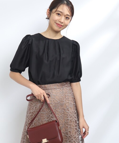 couture brooch(クチュールブローチ)の「◆【前後2WAY/洗える】シアーボリューム袖ブラウス(シャツ/ブラウス・レディース・ライトグレー/ブラック/ピンク系・38/42)」の22枚目の写真