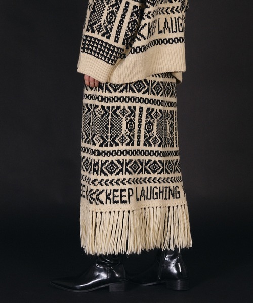 manana suerte(マニャーナスエルテ)の「セットアップ対応 カウチン柄ニットスカート(スカート・レディース・オフホワイト/グリーン/ブラック・FREE)」の2枚目の写真