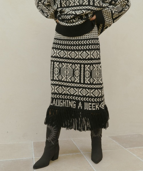 manana suerte(マニャーナスエルテ)の「セットアップ対応 カウチン柄ニットスカート(スカート・レディース・オフホワイト/グリーン/ブラック・FREE)」の6枚目の写真