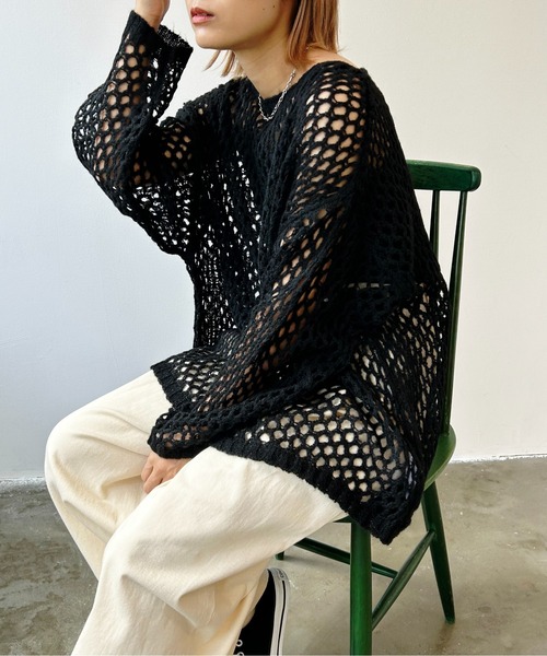 Meli rich（メリーリッチ）の「モヘヤメッシュルーズニット（ニット/セーター・レディース・ブルー/アイボリー/ブラック/グレー系その他/ベージュ/ブルー系その他・MEDIUM）」の3枚目の写真