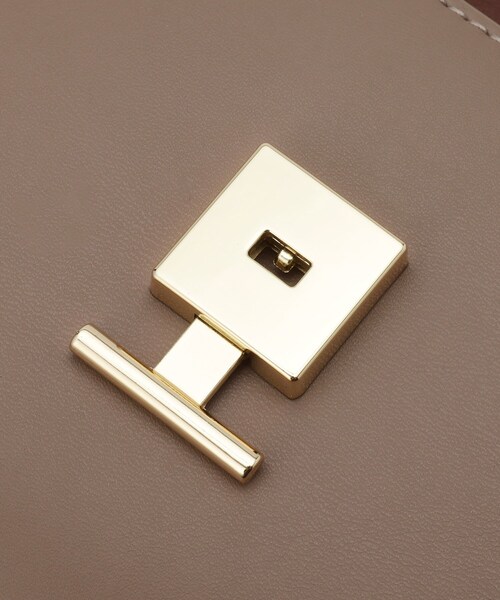 couture brooch(クチュールブローチ)の「◆カラーショルダーバッグ(ショルダーバッグ・レディース・キャメル/ブラック/カーキ・00)」の12枚目の写真