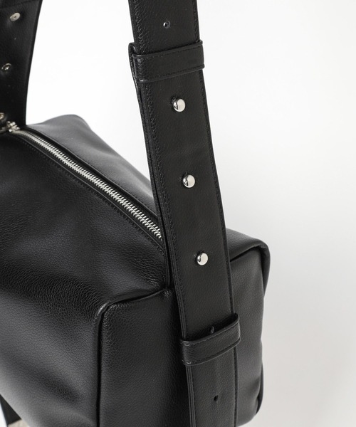 HARE（ハレ）の「スクエアソフトショルダーBAG(HARE