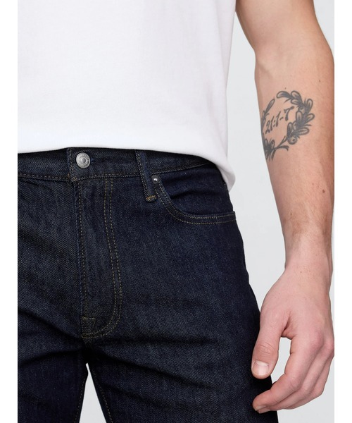 GAP（ギャップ）の「ウォッシュウェル Gapflex ストレートデニム（デニムパンツ・メンズ・インディゴブルー・29W 30L/28W 30L/30W 30L/31W 30L/31W 32L/32W 30L/32W 32L/33W 32L/34W 32L/36W 32L）」の11枚目の写真