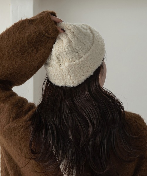 lawgy(ラウジー)の「fluffy knit cap(ニットキャップ/ビーニー・レディース・アイボリー/ブラック・FREE)」の4枚目の写真