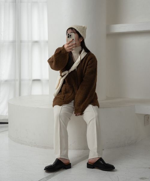 lawgy(ラウジー)の「fluffy knit cap(ニットキャップ/ビーニー・レディース・アイボリー/ブラック・FREE)」の5枚目の写真
