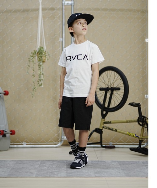 RVCA（ルーカ）の「RVCA/ルーカ RVCA/ルーカ キッズ 半袖Tシャツ 定番ロゴデザイン 親子コーデ BE045-226（Tシャツ/カットソー・キッズ・ブラック/ホワイト/ブラック×パープル・130cm/140cm/150cm/160cm）」の10枚目の写真