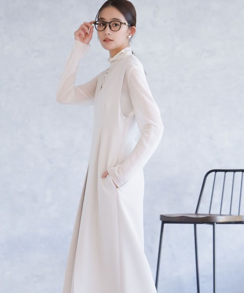 NANO universe(ナノユニバース)の「デイリーファンクション Vネックタックワンピース(ワンピース・レディース・オフホワイト/ネイビー・S/M)」の10枚目の写真