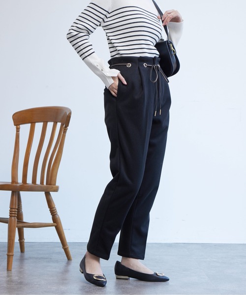 Chez toi(シェトワ)の「ハトメリボン起毛テーパードパンツ(その他パンツ・レディース・ブラック/ベージュ/アイボリー・MEDIUM/SMALL)」の7枚目の写真