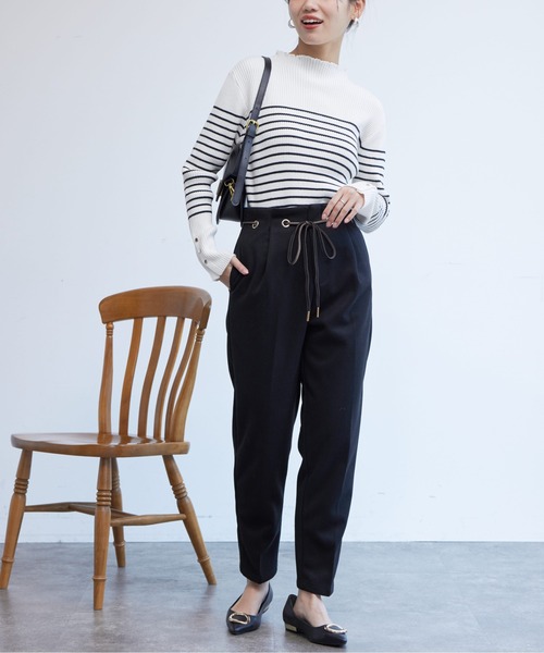 Chez toi(シェトワ)の「ハトメリボン起毛テーパードパンツ(その他パンツ・レディース・ブラック/ベージュ/アイボリー・MEDIUM/SMALL)」の12枚目の写真